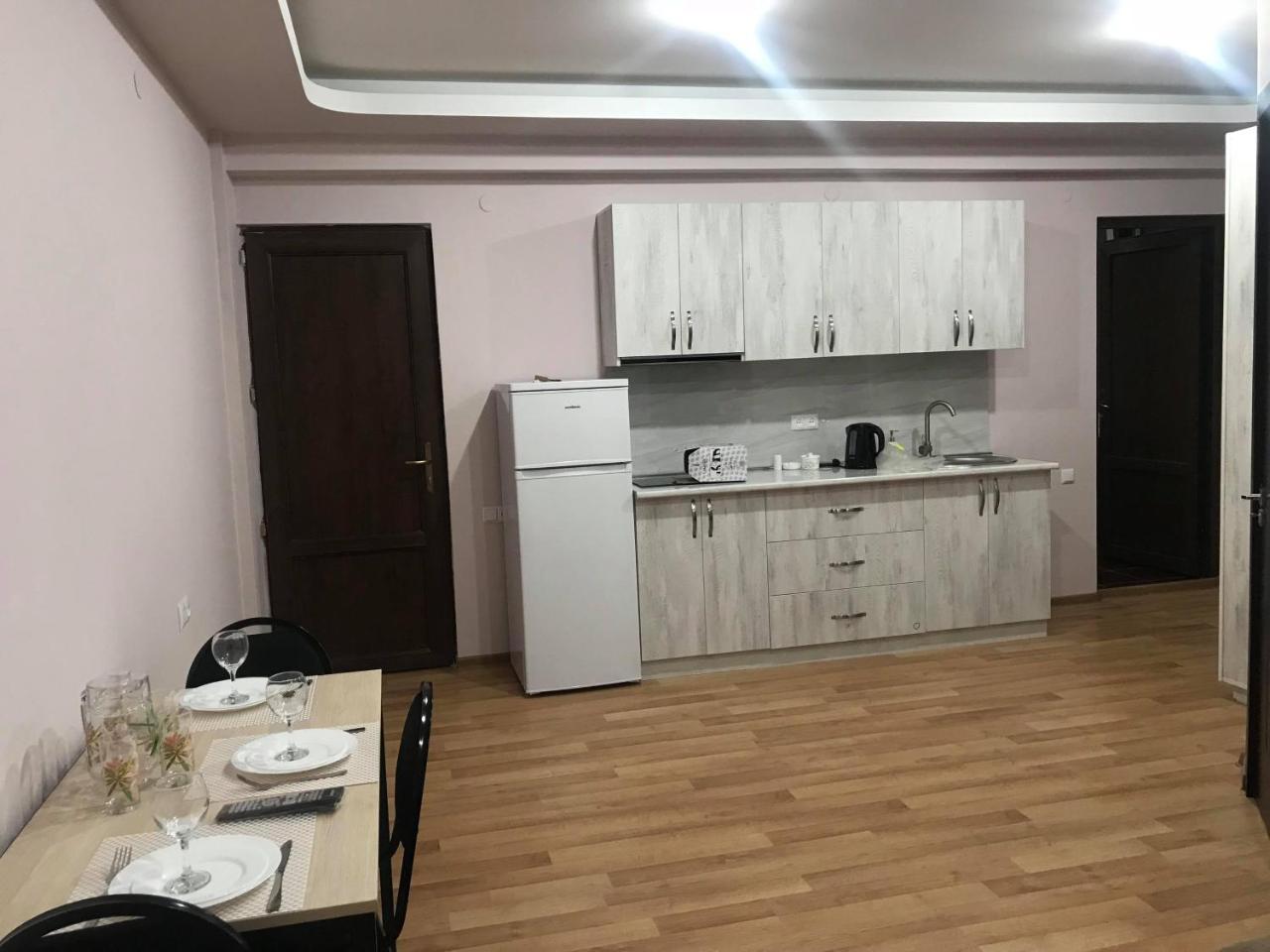Hotel Caucasus Tbilisi Exterior photo